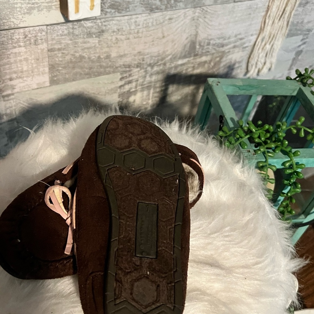 Air walk SlipOn Moccasins Girls (1)